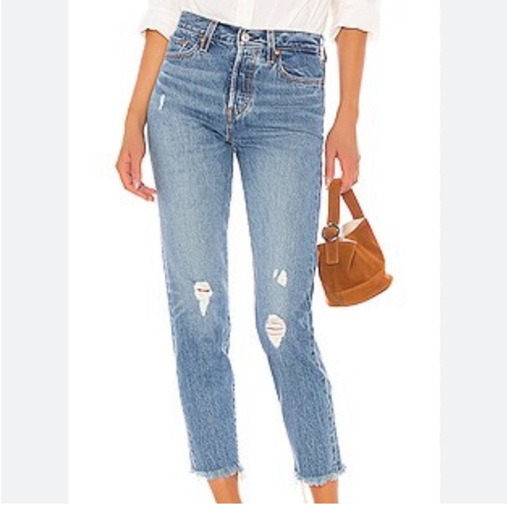 LEVI'S Premium Jeans Women WEDGIE Distressed Frayed Hem Straight Leg Size 34 NWT